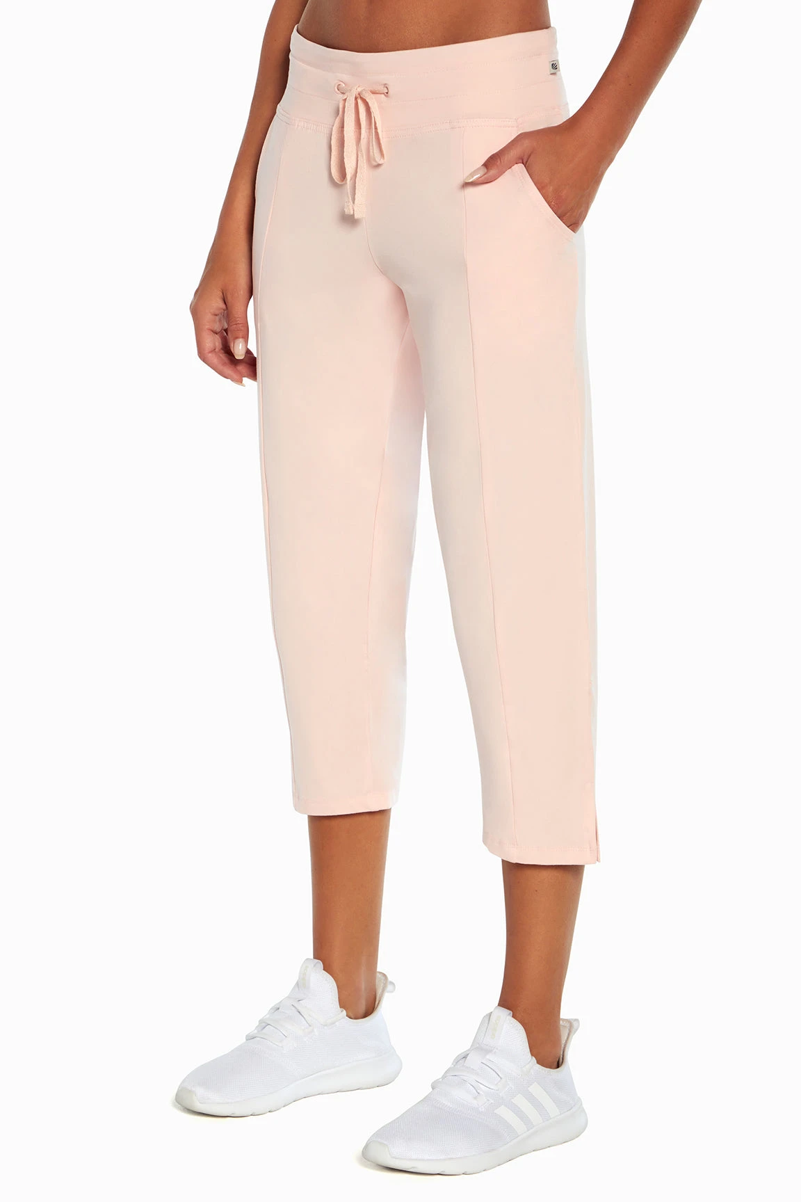 Marika Mona Capri - Image 13