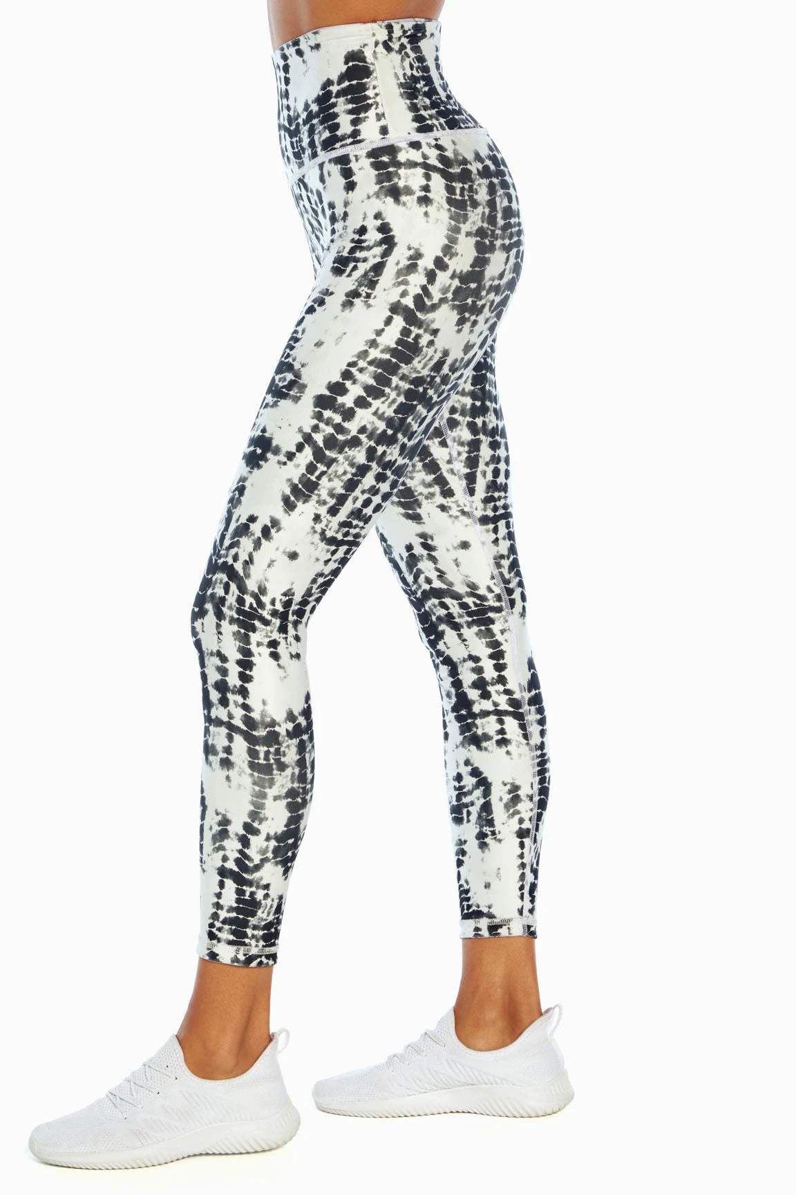 Marika Astrid Ankle Reversible Legging - Image 8