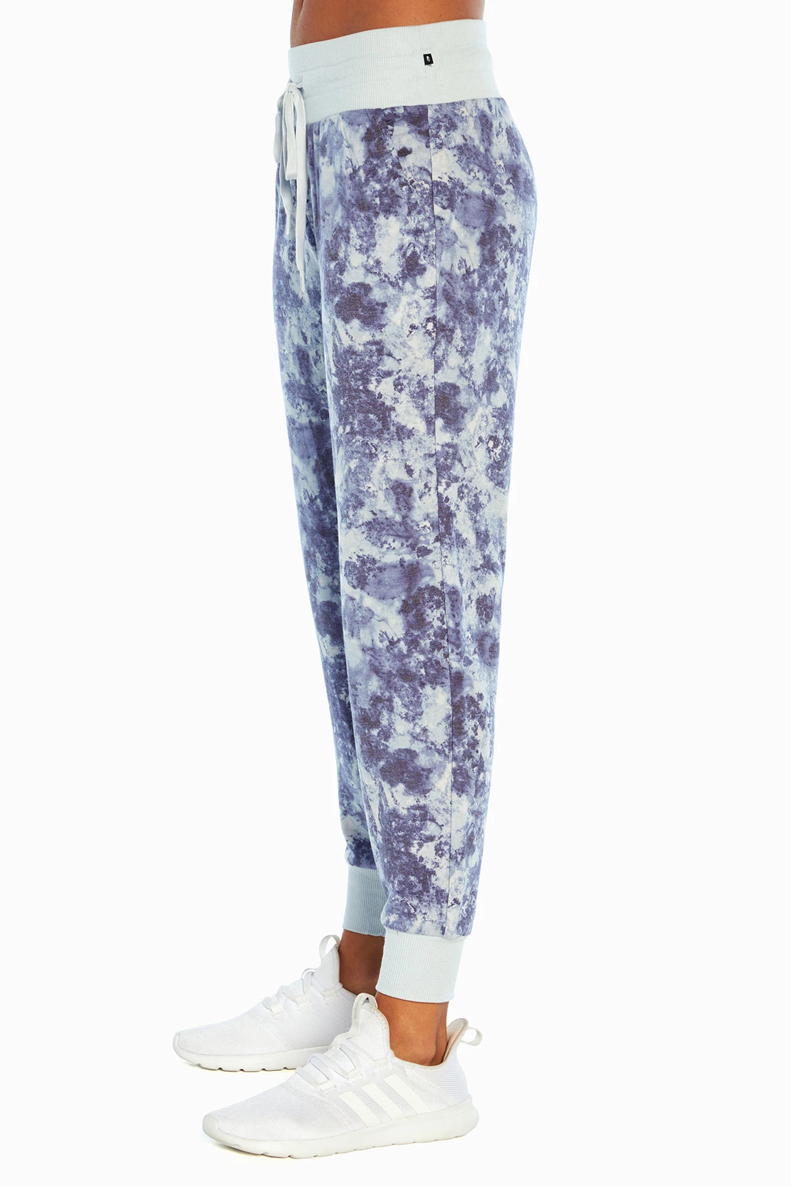 Marika Resort Jogger - Image 3