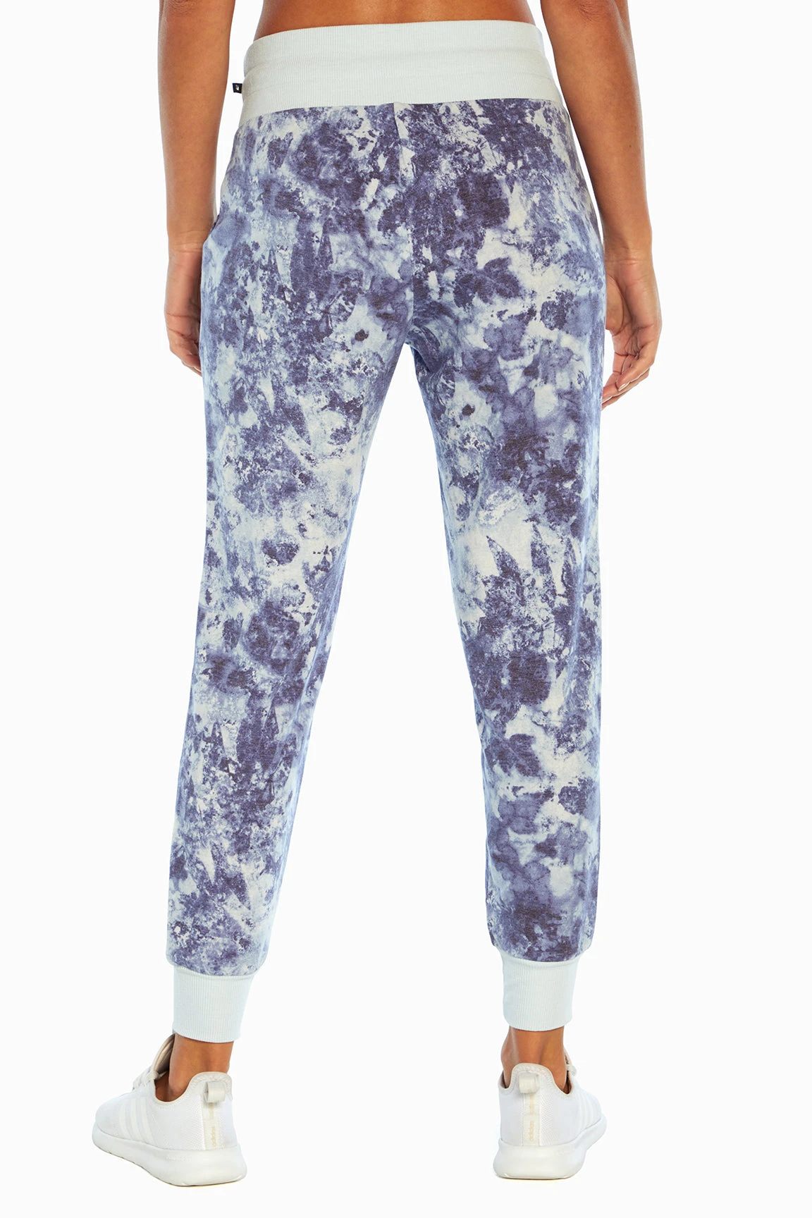 Marika Resort Jogger - Image 5