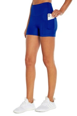 Marika Becca Hottie Short