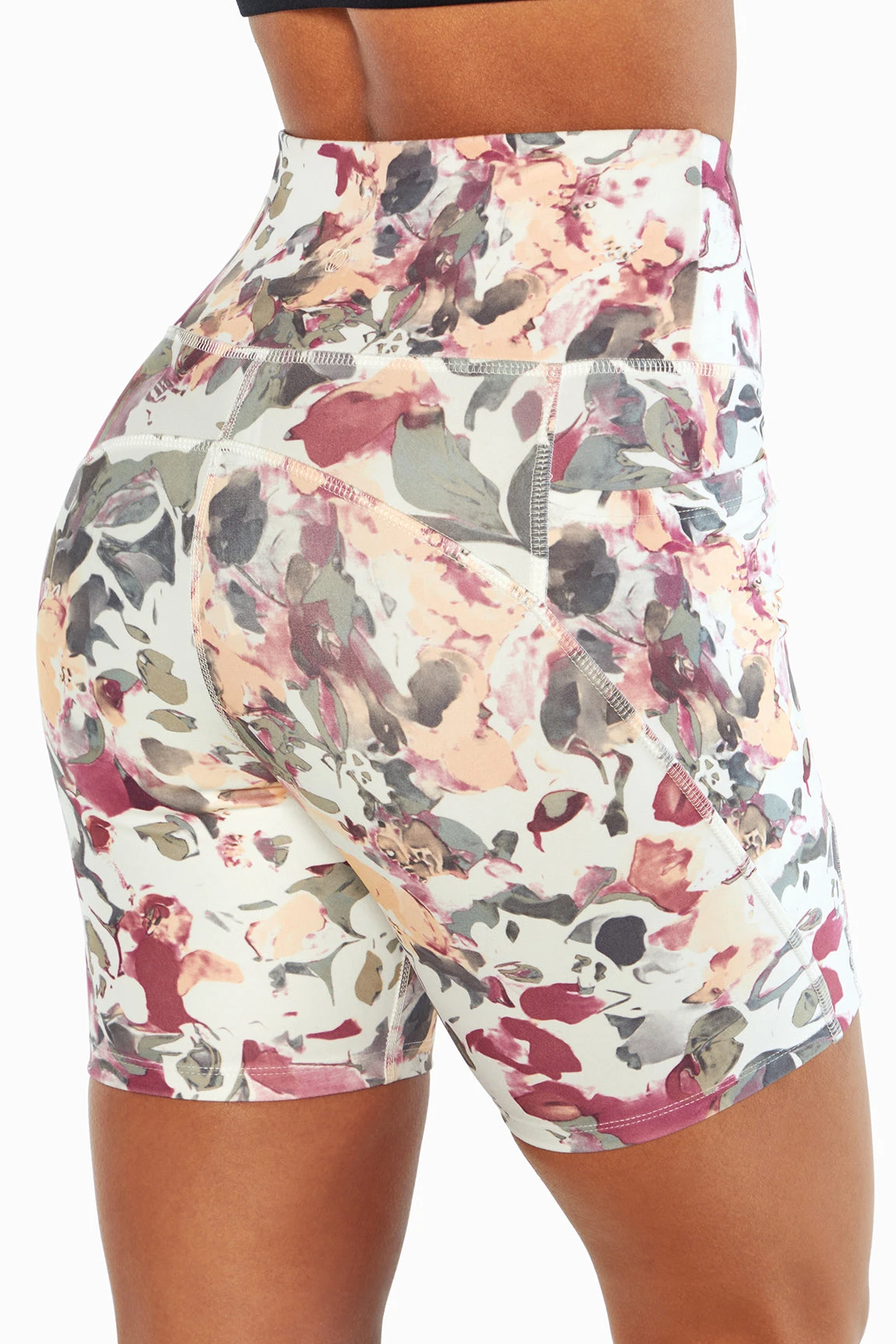 Marika Luna Side Pocket Short - Image 14